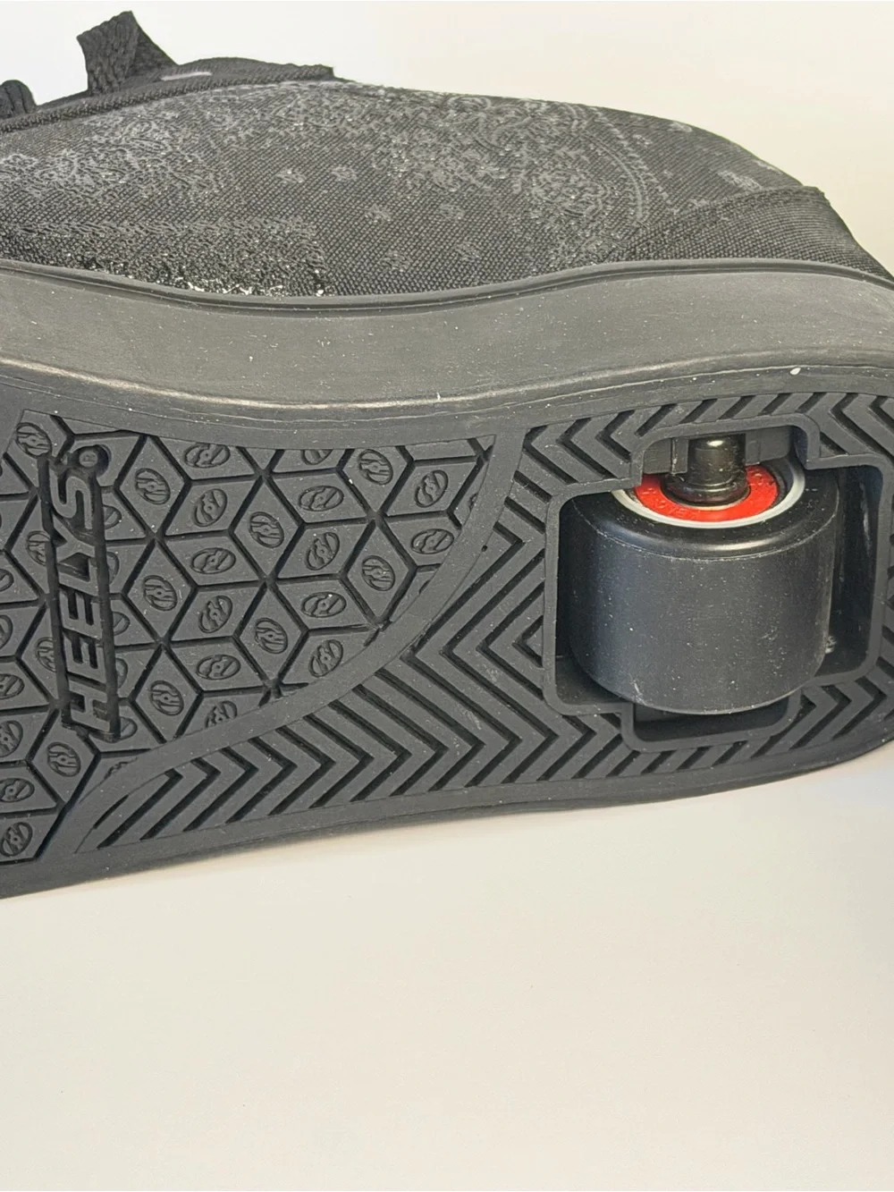 Rare Heelys x 93 Shoe Palace Black Paisley Roller Shoes Youth 4 Skater Y2K